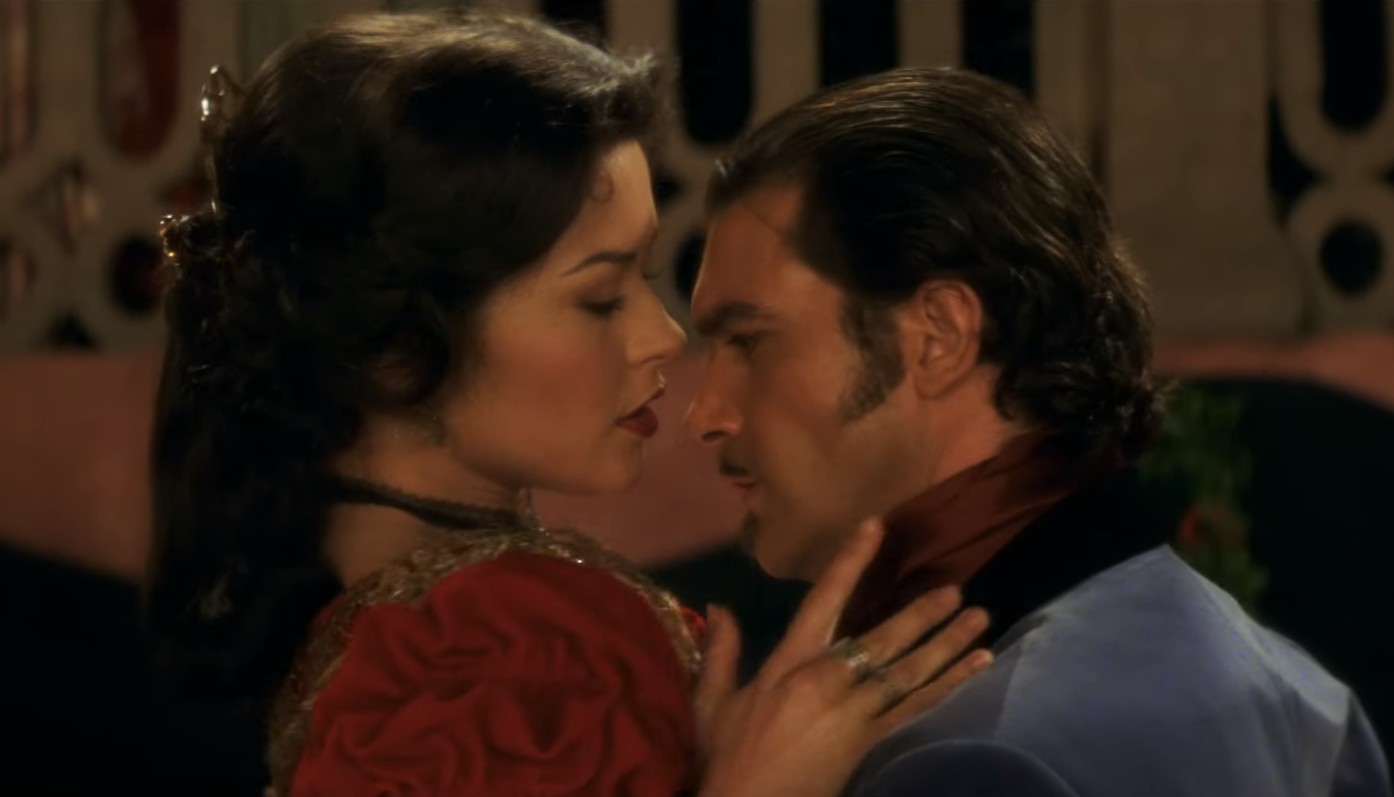 Nezapomenutelné filmové scény: vášnivý tanec spanilé Eleny a Alejandra (Zorro: Tajemná tvář)